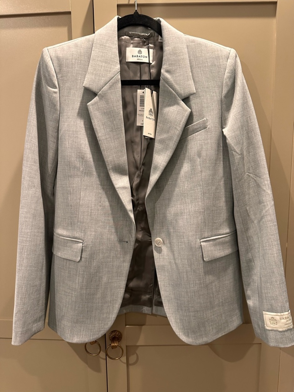 Aritzia Blazer - Picture 3 of 5